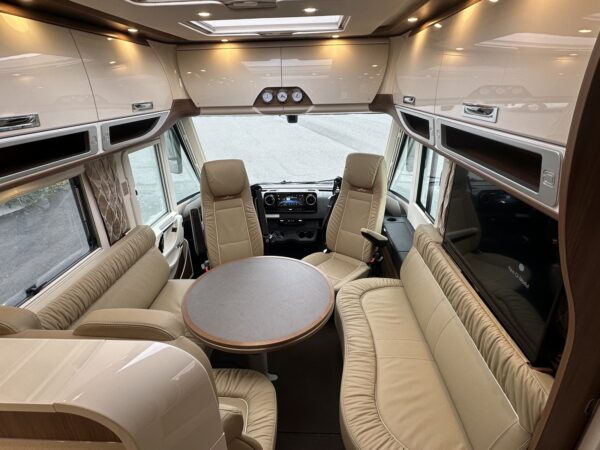 Carthago chic s-plus I 64 XL mercedes 6.7t - Image 14