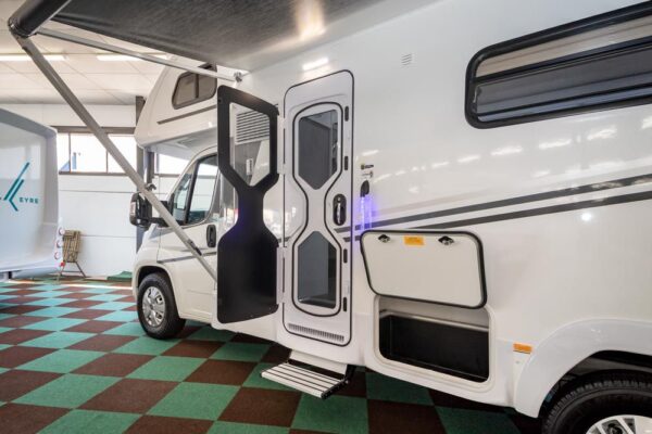 Avida Motorhome – Birdsville C7454SL - Image 4