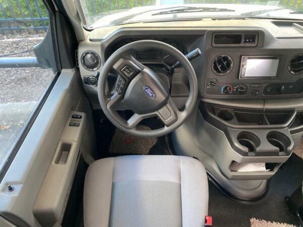 COACHMEN FREELANDER 29KB - Image 2