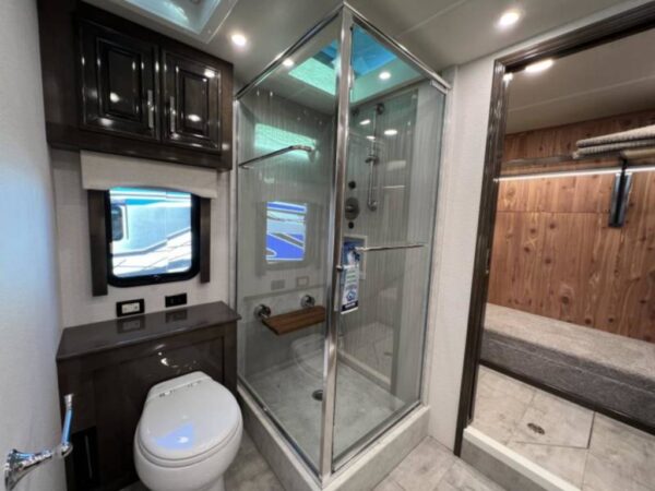 ENTEGRA ANTHEM 44D - Image 7