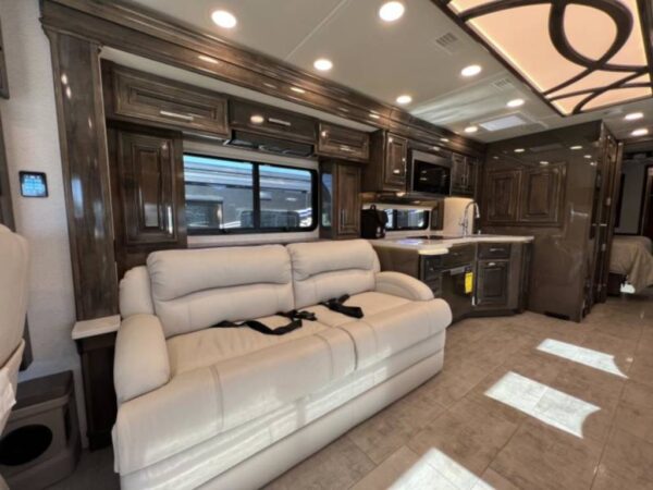 ENTEGRA ANTHEM 44D - Image 8
